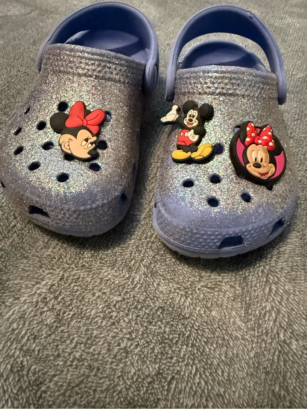 CROCS Kids Glitter Clogs in Light Purple with Minnie & Mickey Charms